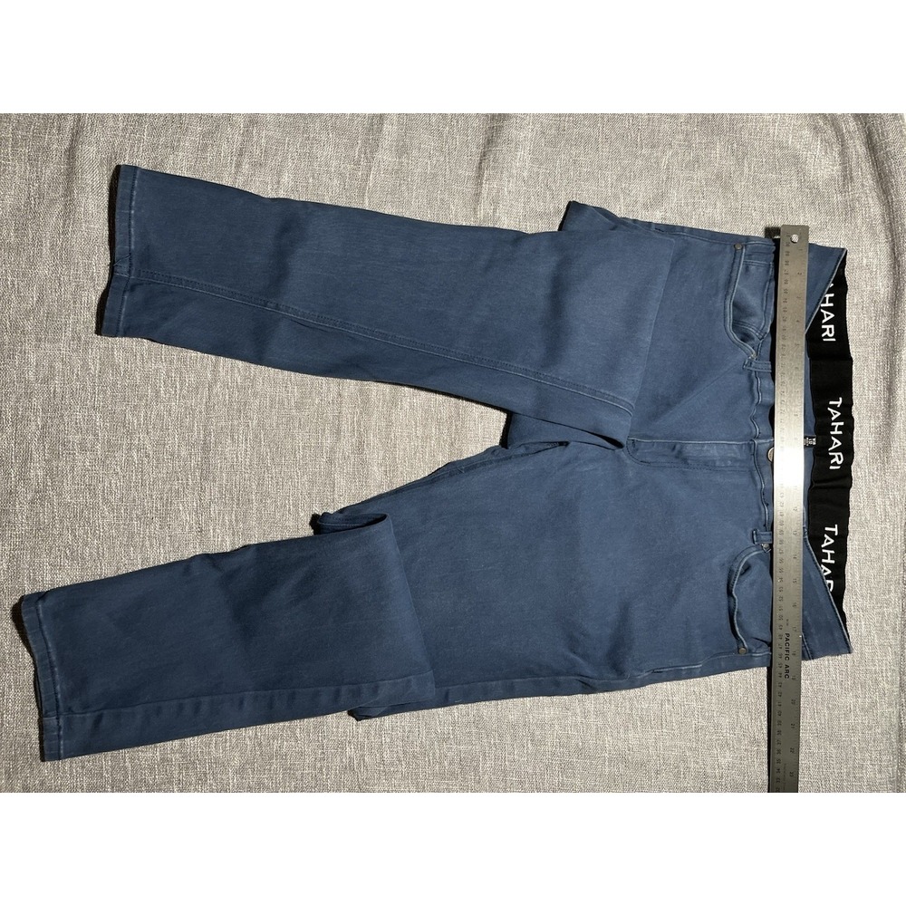 Tahiti jeans 38X32 Signature Smooth washed blue with tag